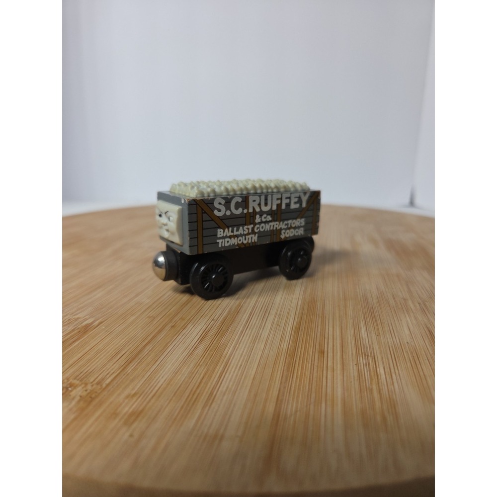 Thomas & Friends Wooden Railway Train Engine SC Ruffey Troublesome Truck 1996 - Picture 2 of 7